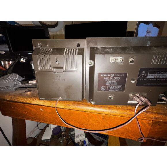 General Electric AM/FM Stereo Clock Radio Cassette Recorder – For Parts/Repair - Picture 11 of 15